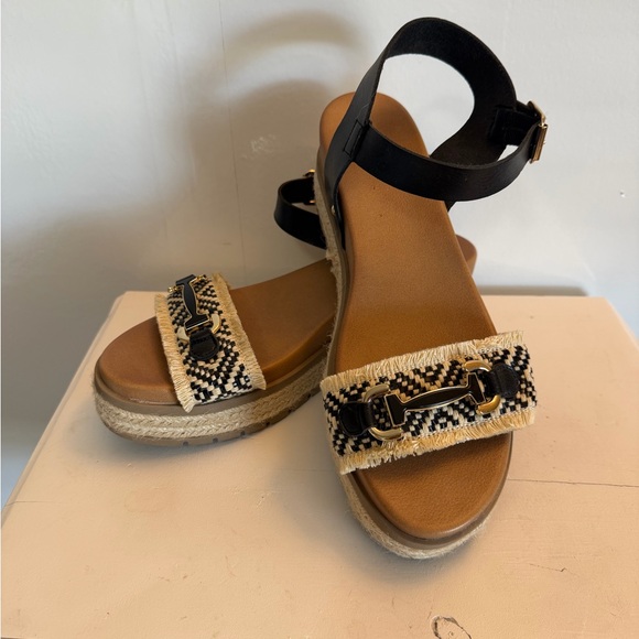 MIA Black and Cream Platform Sandals - Picture 4 of 7